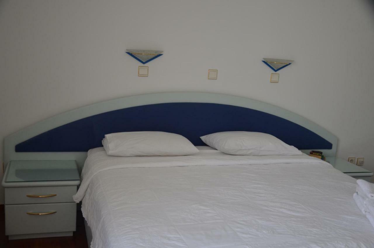 Perfect Beachfront Apartment Athens Ngoại thất bức ảnh