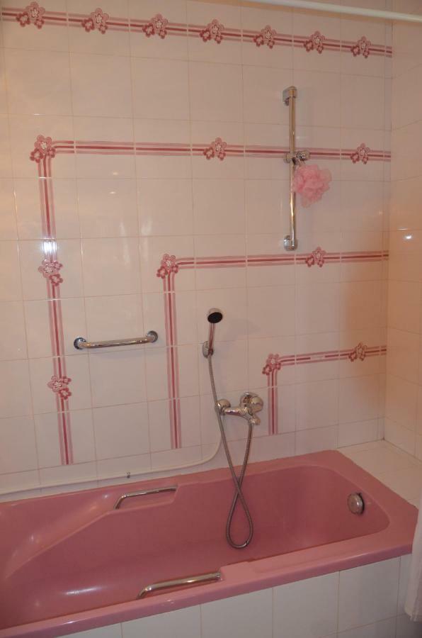Perfect Beachfront Apartment Athens Ngoại thất bức ảnh