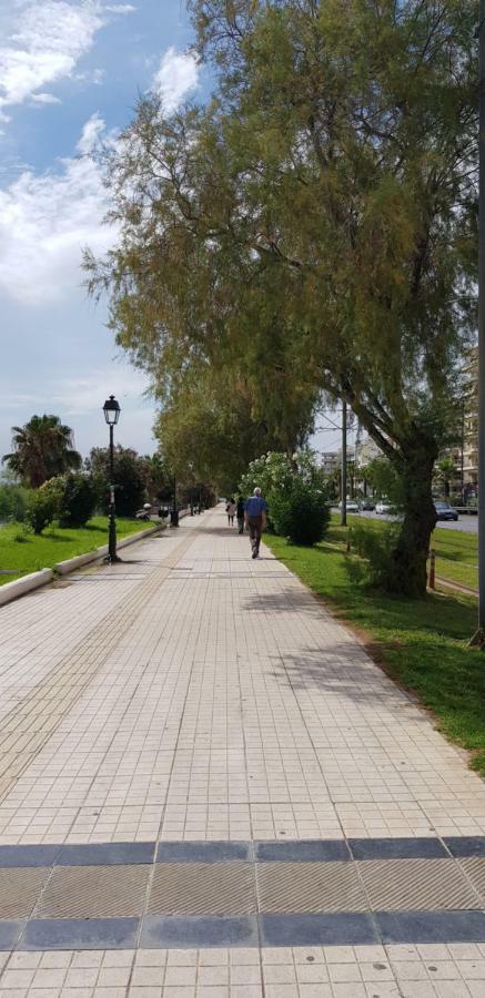 Perfect Beachfront Apartment Athens Ngoại thất bức ảnh