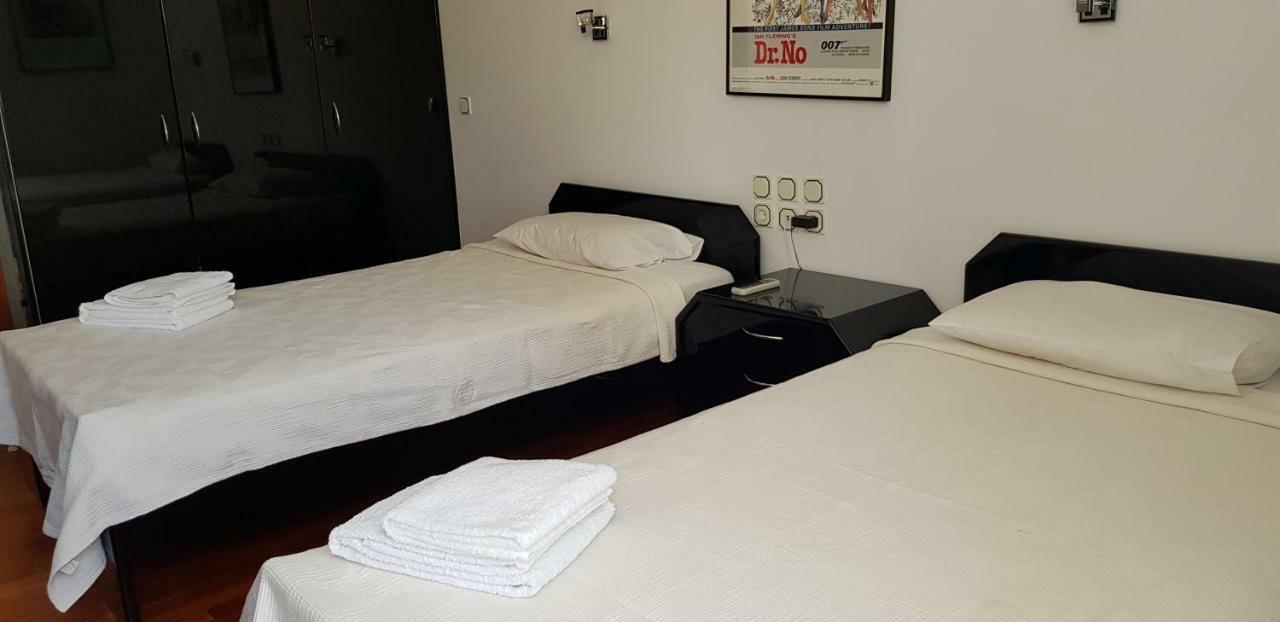 Perfect Beachfront Apartment Athens Ngoại thất bức ảnh